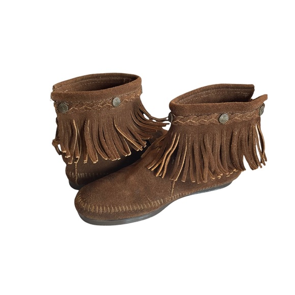 Minnetonka Dusty Brown Suede Hi Top Back Zip Fringe Ankle Booties - Picture 15 of 15
